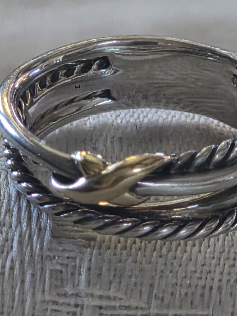 David Yurman Signature X Crossover Ring in SS and 18k, Size 6.5 - Picture 5 of 8